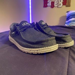 Mens Hey Dudes size 10 Gray